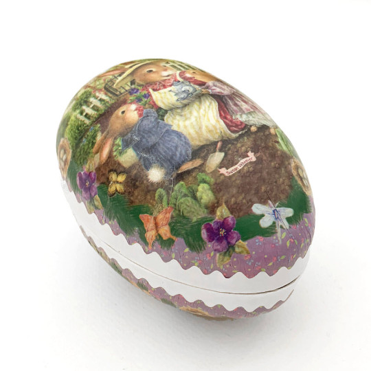 4-1/2" Purple Holly Pond Hill Bunny Garden Tea Easter Egg Container ~ Germany
